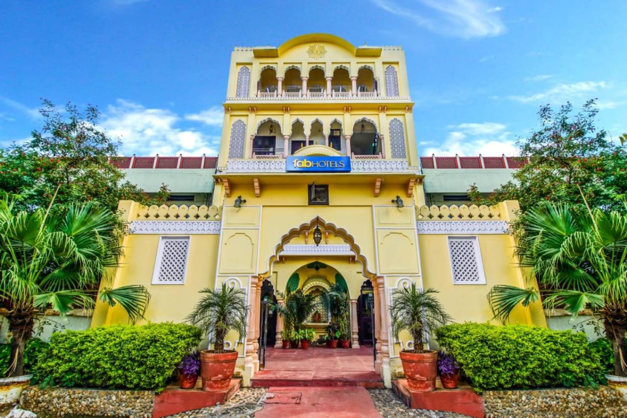 Hotel Utsav Niwas Джайпур Екстериор снимка