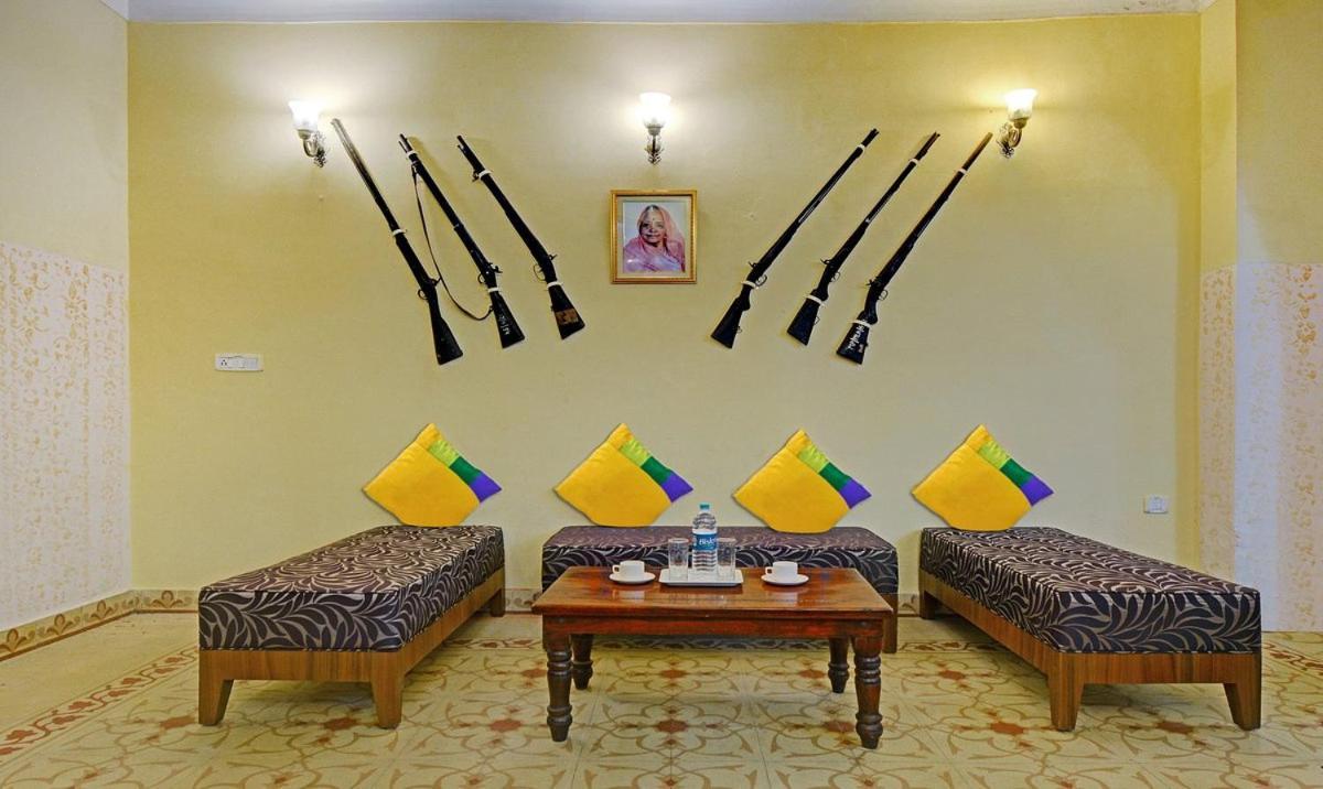 Hotel Utsav Niwas Джайпур Екстериор снимка